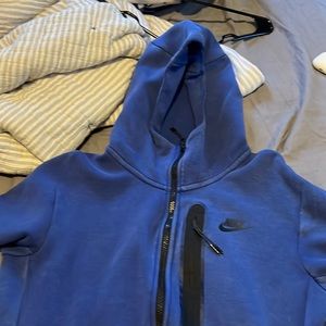 dark blue nike tech mens small